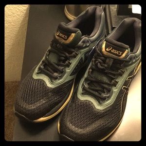 Asics GT-2000 Trail Running Shoes